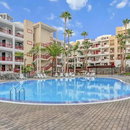 Great Holidays, Los Balandros, Pools, Parking Apartment *